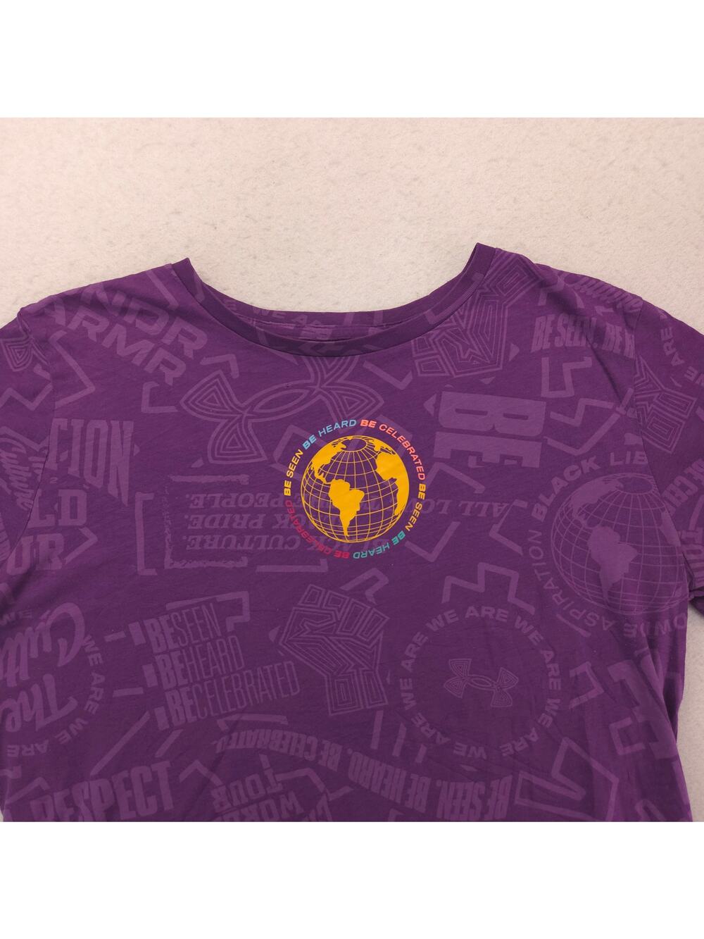 Under Armour Graphic Crew Neck Short Sleeve Casual T Shirt Womens Size L Purple